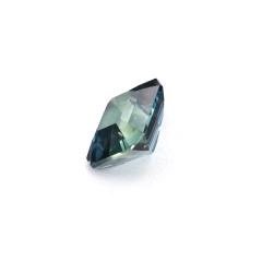 Nangi fine jewelry - blue sapphire gemstone in gold