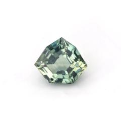 Nangi fine jewelry - green sapphire gemstone in gold