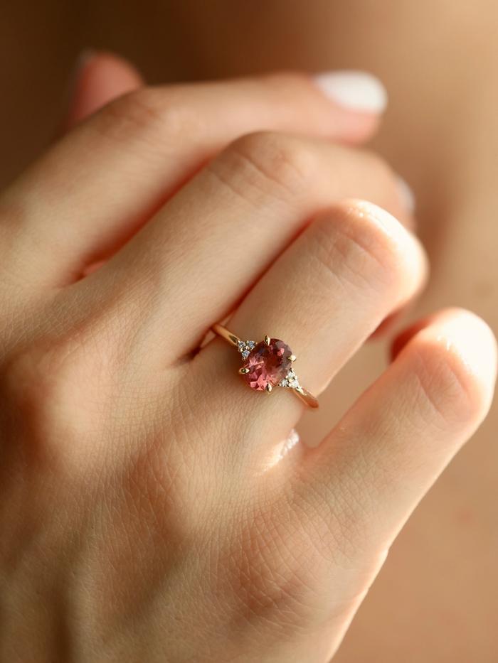 Nangi fine jewelry - pink ring in yellow gold