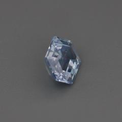 Nangi fine jewelry - blue gemstone in gold