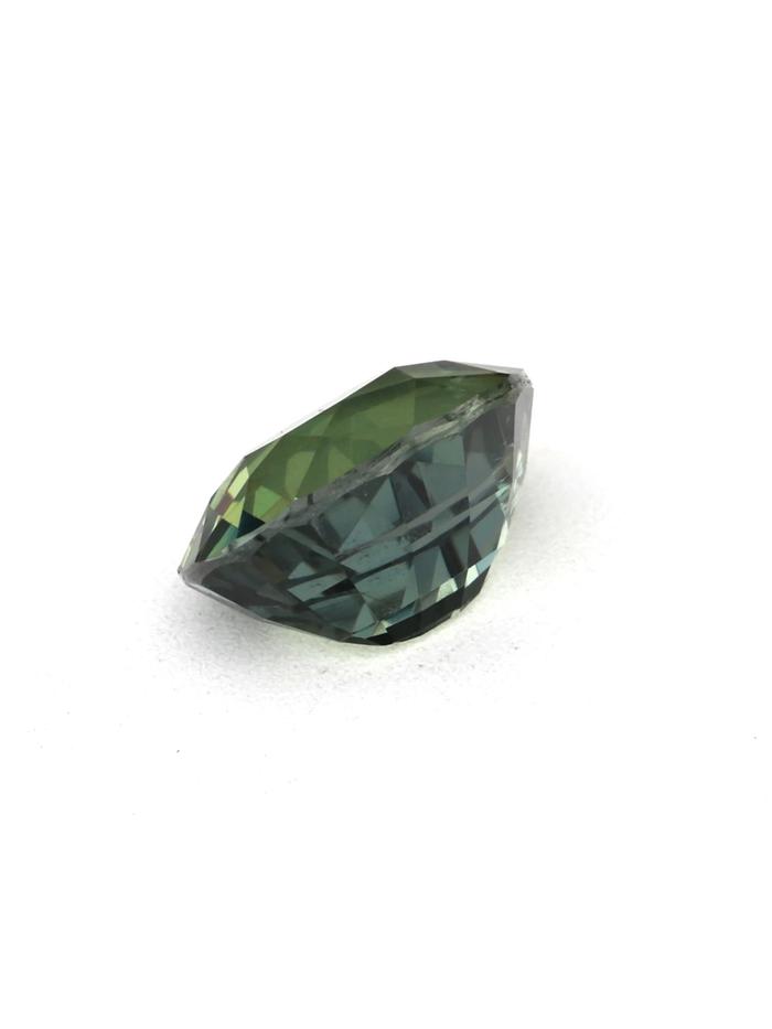 Nangi fine jewelry - green sapphire gemstone in gold