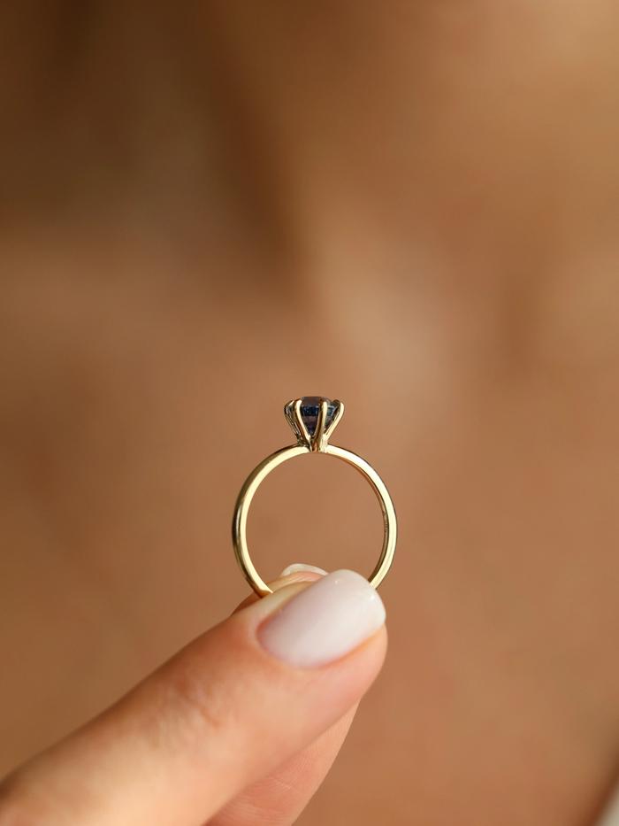 Nangi fine jewelry - teal / Peacock ring in yellow gold