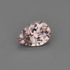 Nangi fine jewelry - pink gemstone in gold