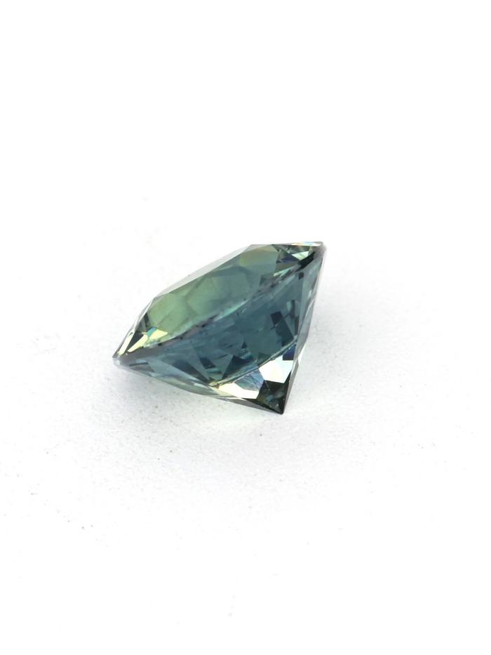Nangi fine jewelry - green gemstone in gold