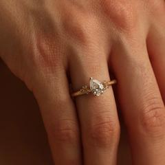 Nangi fine jewelry - ring in yellow gold