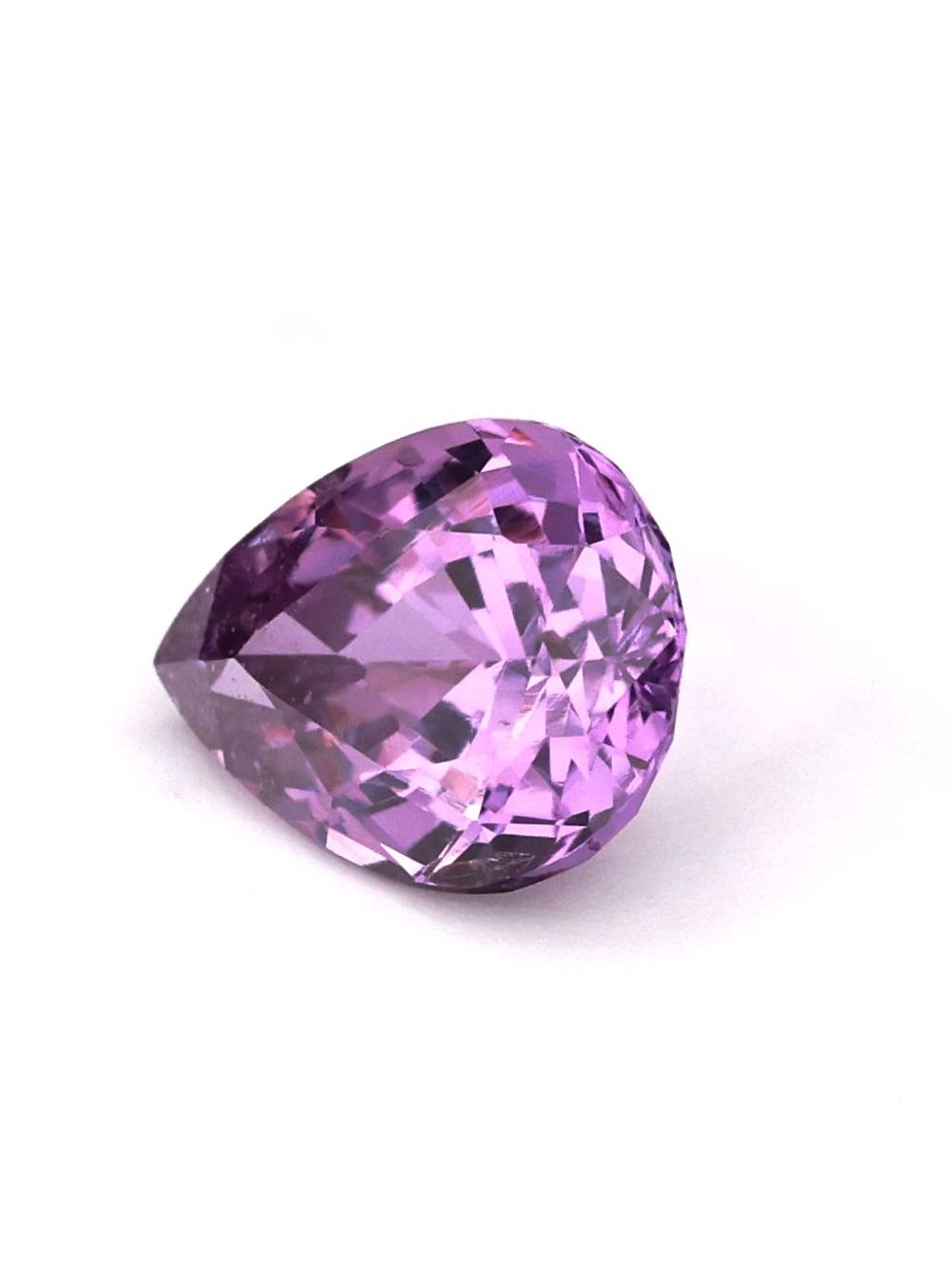 1,25 ct Electric Purple, Pear Cut Sapphire