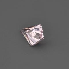 Nangi fine jewelry - pink gemstone in gold