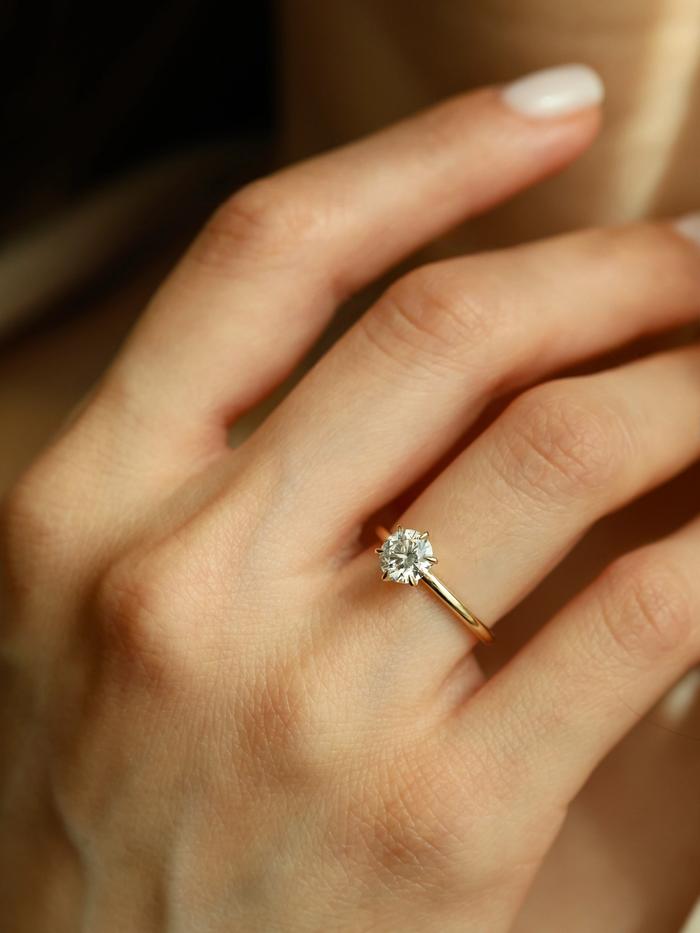 Nangi fine jewelry - white ring in gold