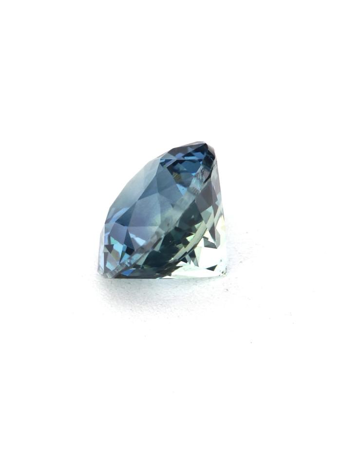 Nangi fine jewelry - blue gemstone in gold