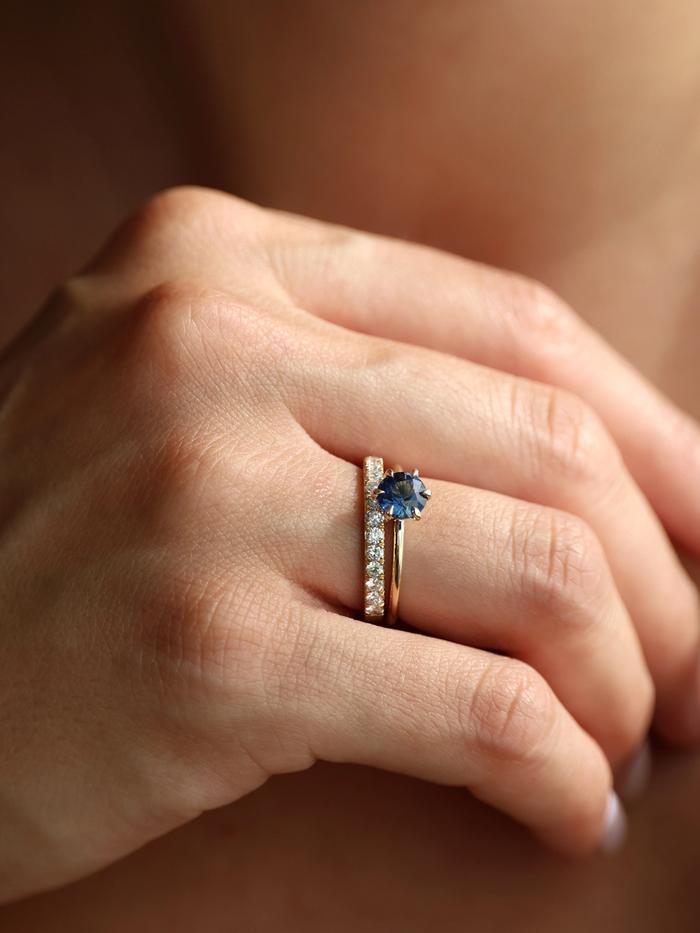 Nangi fine jewelry - teal / Peacock ring in yellow gold