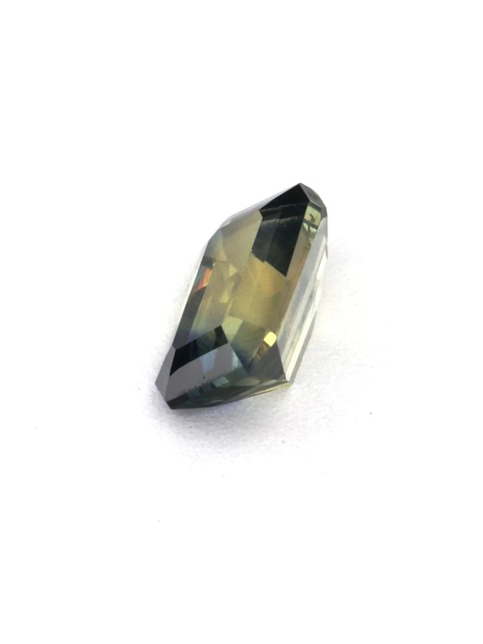 Nangi fine jewelry - yellow gemstone in gold