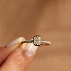 Nangi fine jewelry - ring in yellow gold