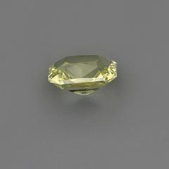 Nangi fine jewelry - yellow gemstone in gold