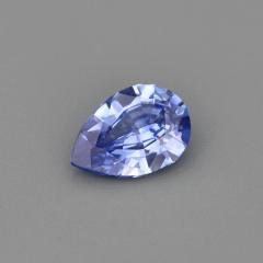 Nangi fine jewelry - blue sapphire gemstone in gold