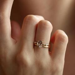Nangi fine jewelry - champagne ring in yellow gold