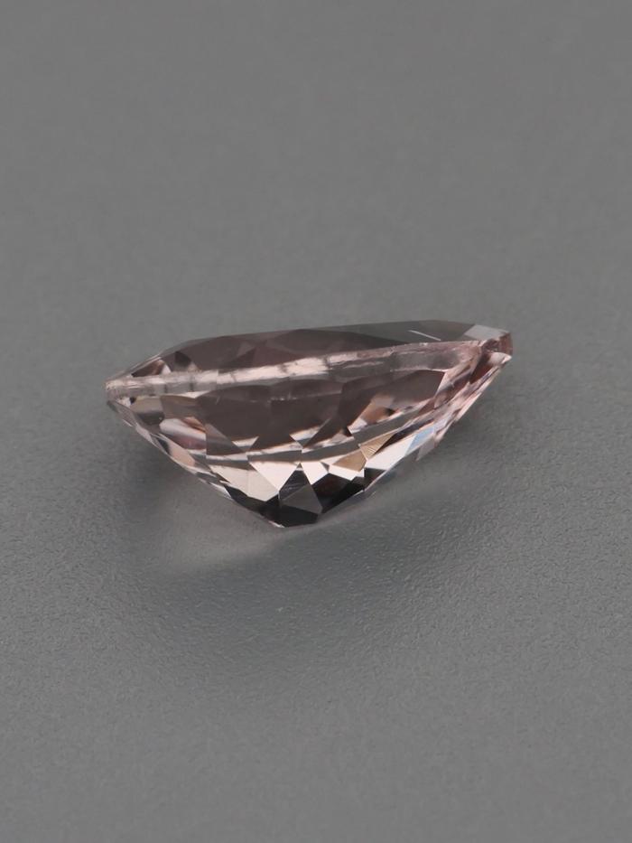 Nangi fine jewelry - pink gemstone in gold