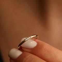 Nangi fine jewelry - white lab-grown diamond ring in gold