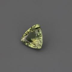 Nangi fine jewelry - green gemstone in gold