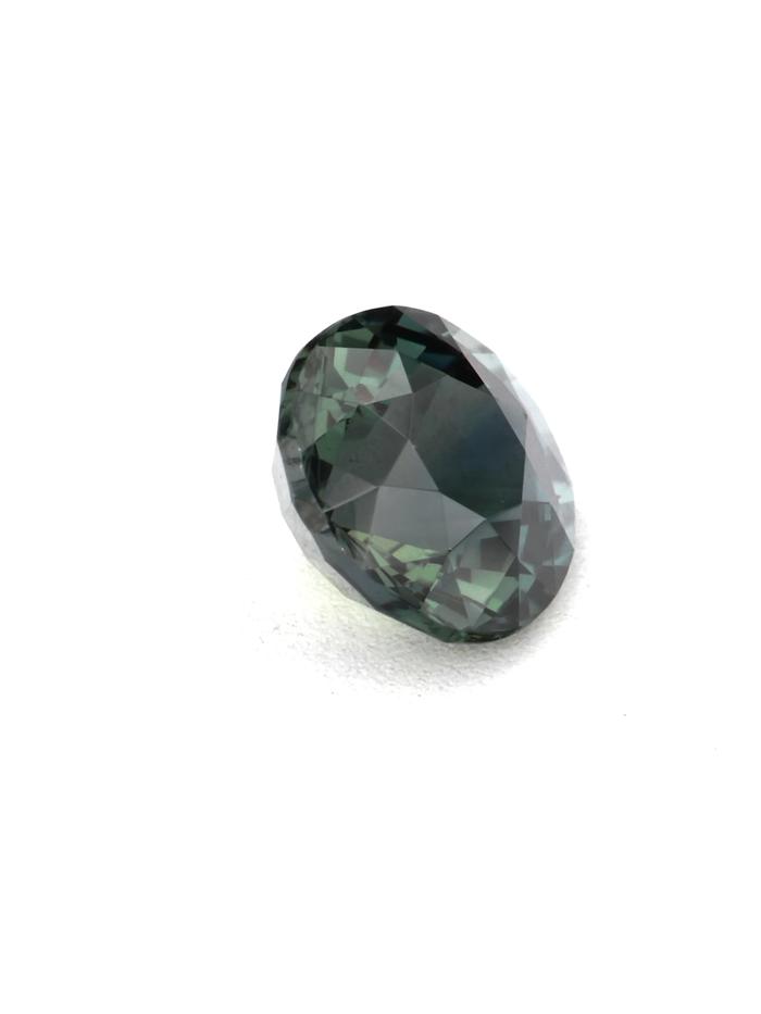 Nangi fine jewelry - green gemstone in gold
