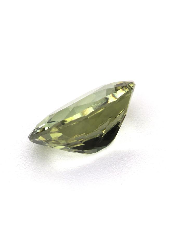 Nangi fine jewelry - green gemstone in gold