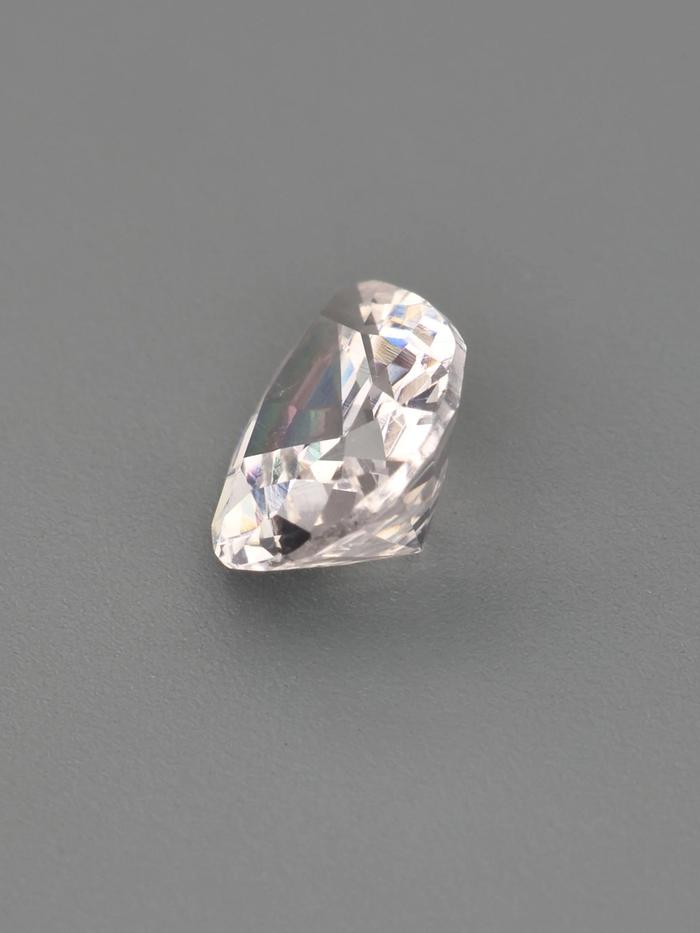 Nangi fine jewelry - champagne gemstone in gold