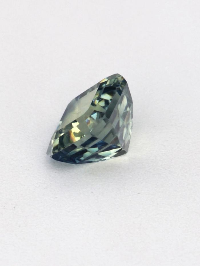 Nangi fine jewelry - teal / Peacock gemstone in gold