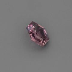 Nangi fine jewelry - pink gemstone in gold