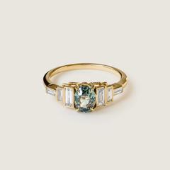 Nangi fine jewelry - teal / Peacock sapphire ring in yellow gold
