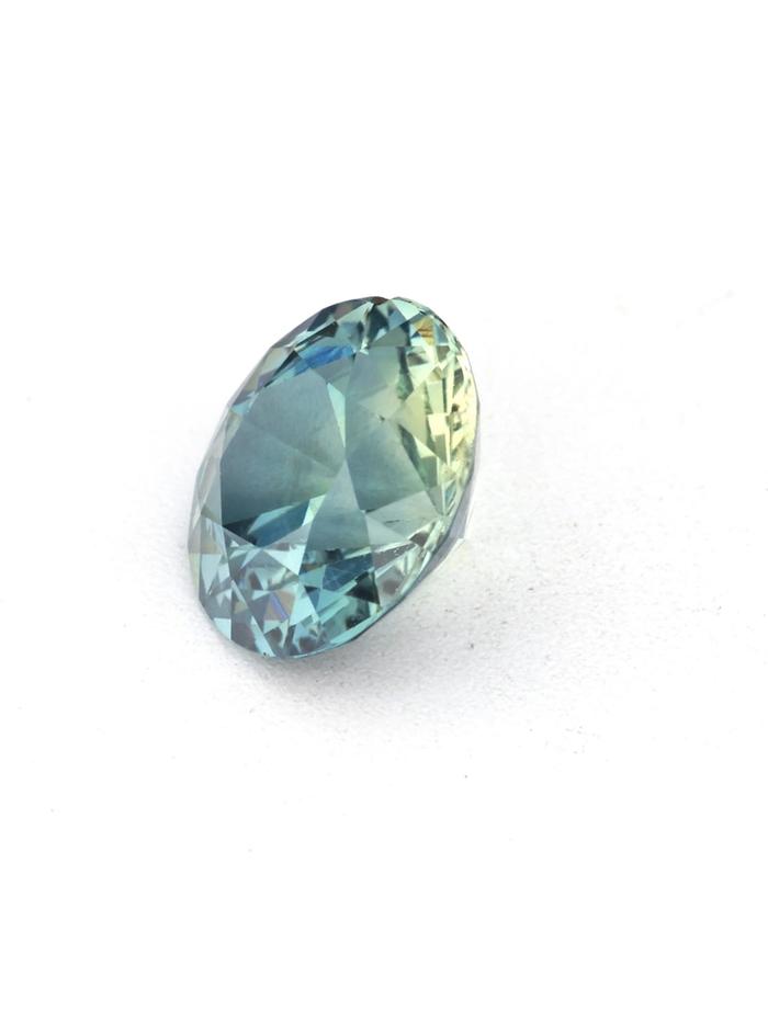 Nangi fine jewelry - teal / Peacock sapphire gemstone in gold