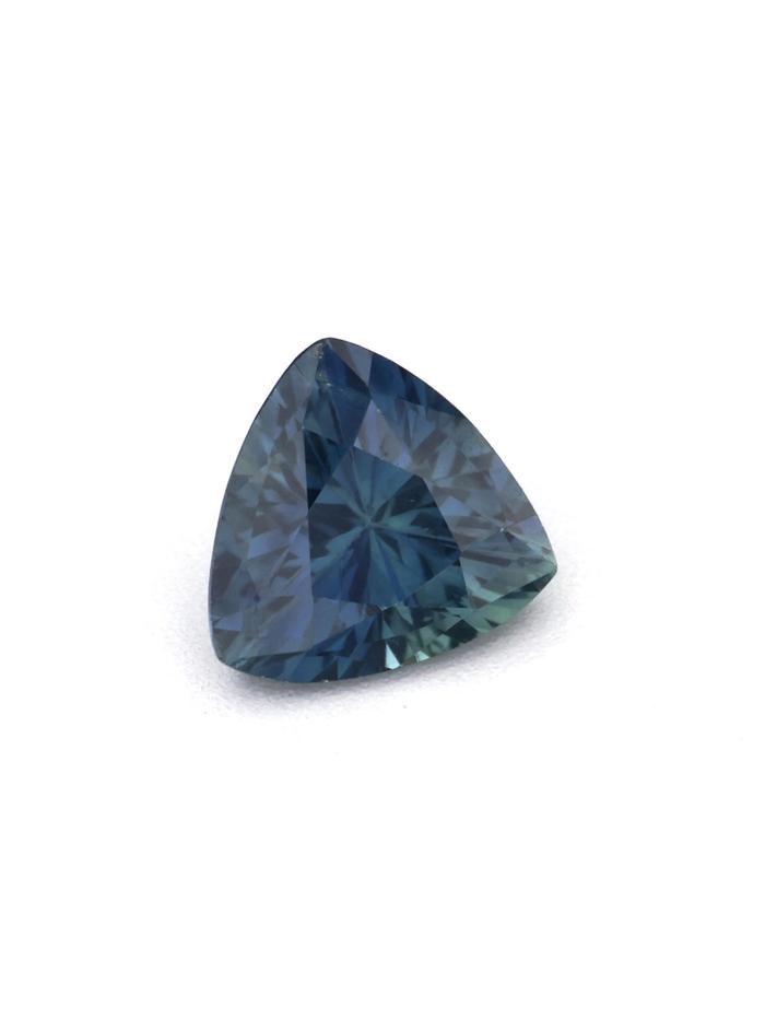 Nangi fine jewelry - blue gemstone in gold