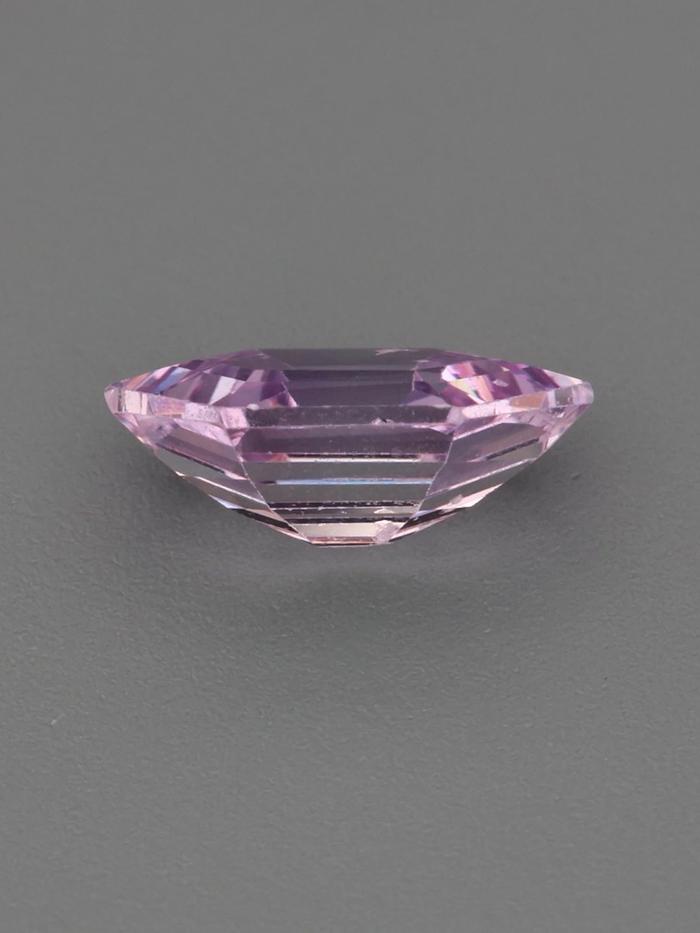 Nangi fine jewelry - pink gemstone in gold