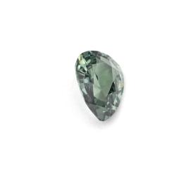 Nangi fine jewelry - green gemstone in gold