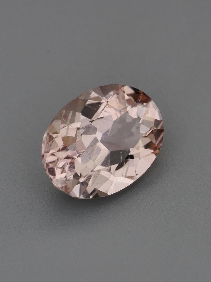Nangi fine jewelry - pink tourmaline gemstone in gold