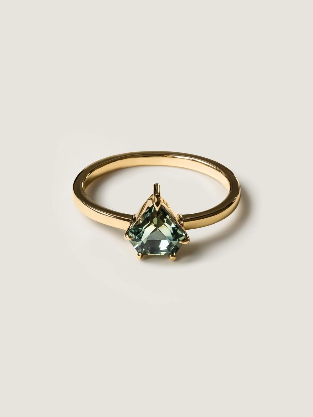 Lagoon Peacock Shield Sapphire Ring