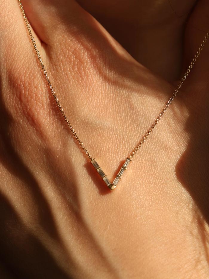 Nangi fine jewelry - white necklace in yellow gold