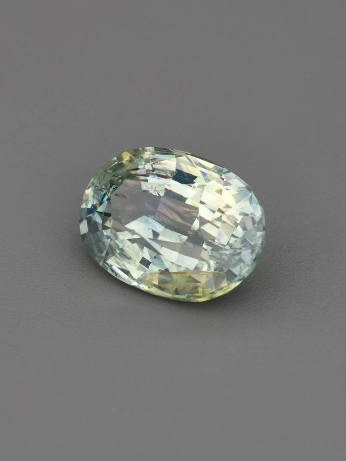 Nangi fine jewelry - yellow sapphire gemstone in gold