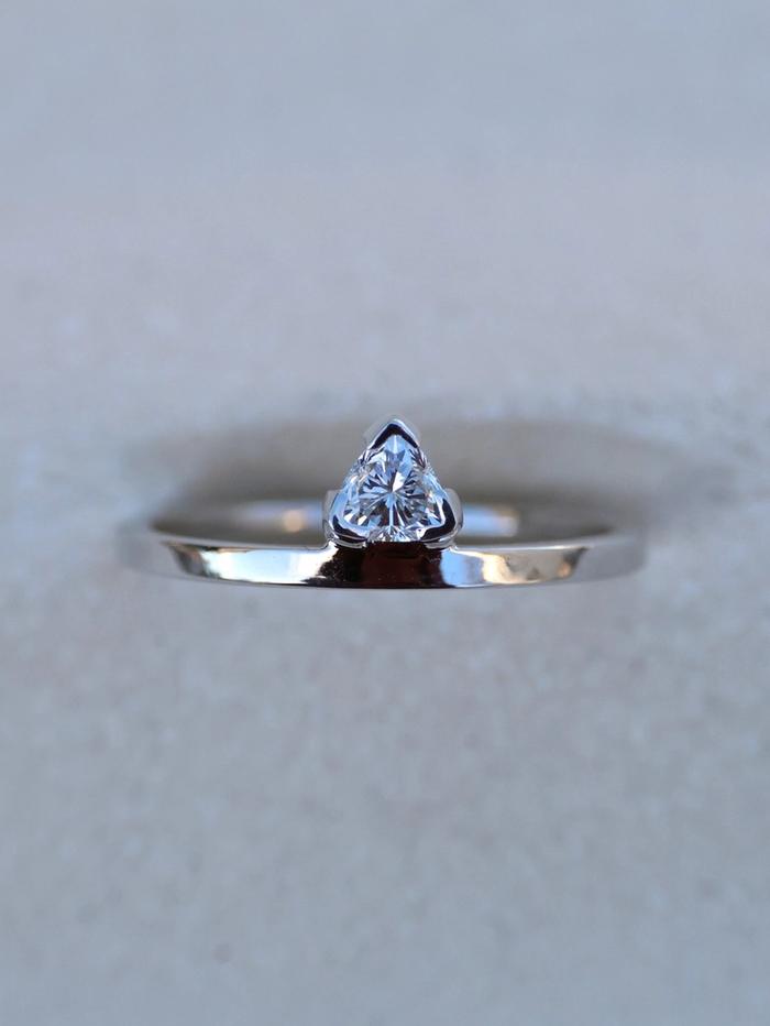 Nangi fine jewelry - white lab-grown diamond ring in white gold
