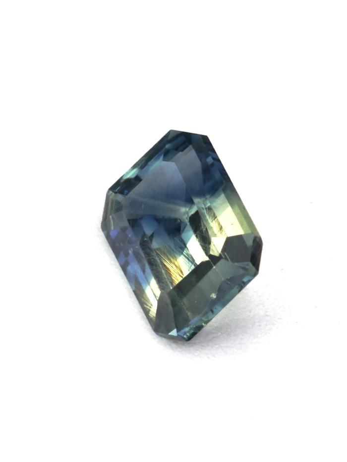 Nangi fine jewelry - teal / Peacock gemstone in gold