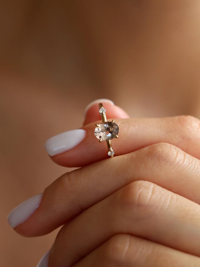 Nangi fine jewelry - champagne ring in yellow gold