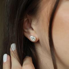 Nangi fine jewelry - white lab-grown diamond earring in gold