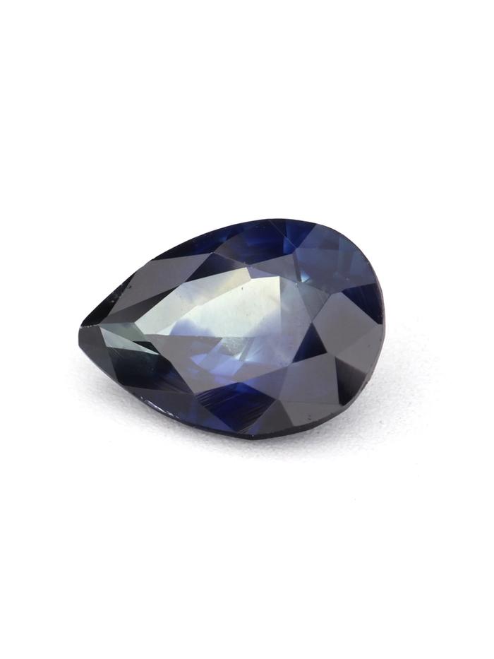Nangi fine jewelry - blue gemstone in gold