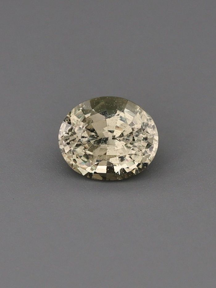 Nangi fine jewelry - green sapphire gemstone in gold