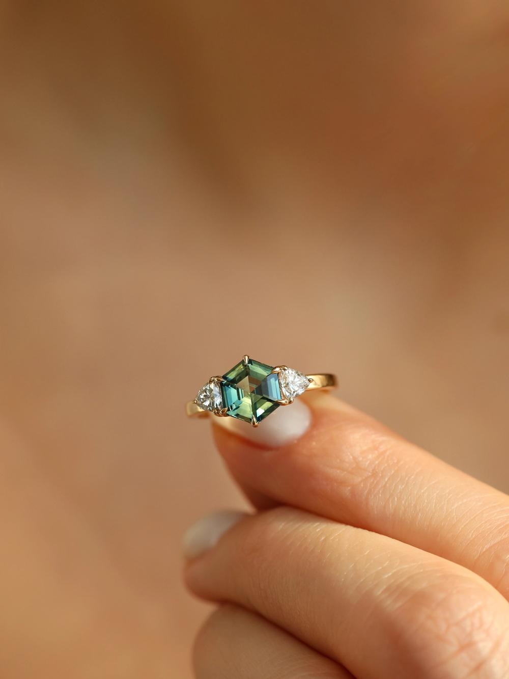 Olive Peacock Hexagon Sapphire Ring – Art Deco