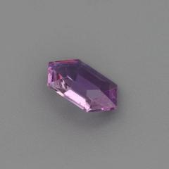 Nangi fine jewelry - pink sapphire gemstone in gold