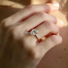 Nangi fine jewelry - white ring in gold