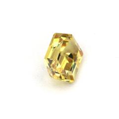 Nangi fine jewelry - yellow gemstone in gold