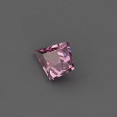 Nangi fine jewelry - pink gemstone in gold