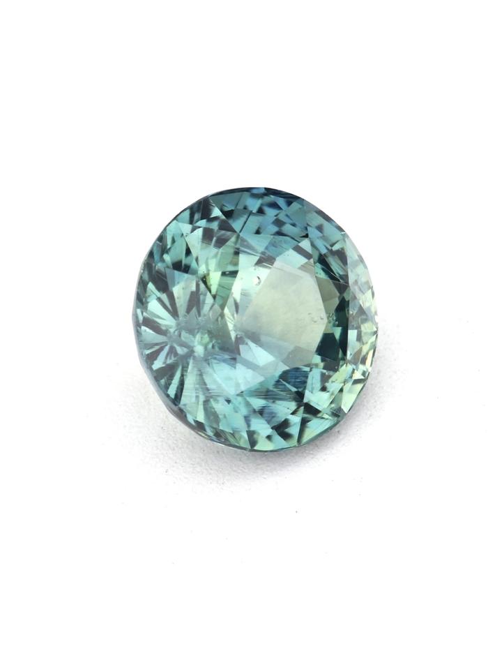 Nangi fine jewelry - green gemstone in gold