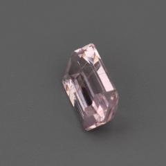 Nangi fine jewelry - pink gemstone in gold