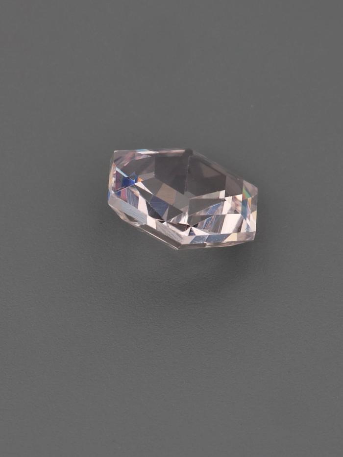 Nangi fine jewelry - champagne gemstone in gold